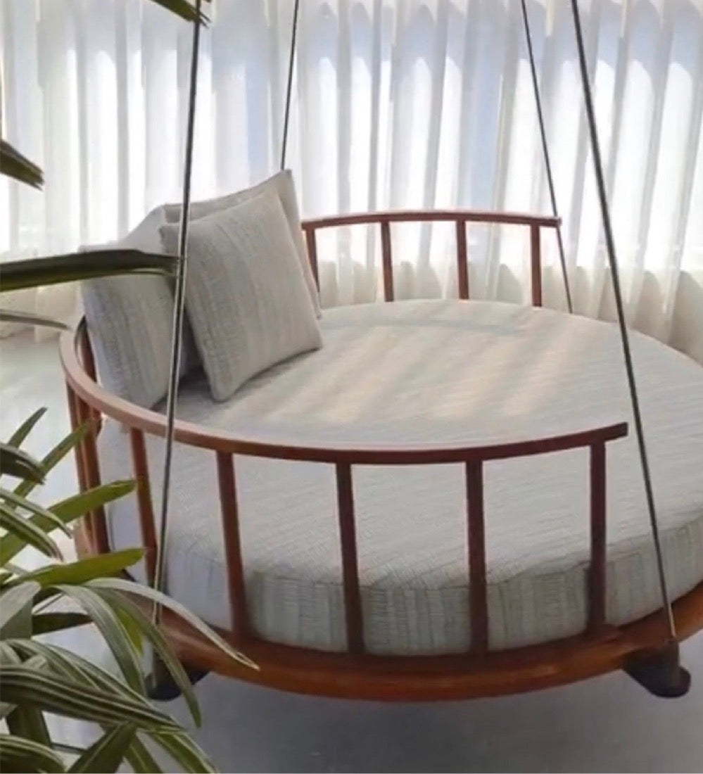 Round swing 