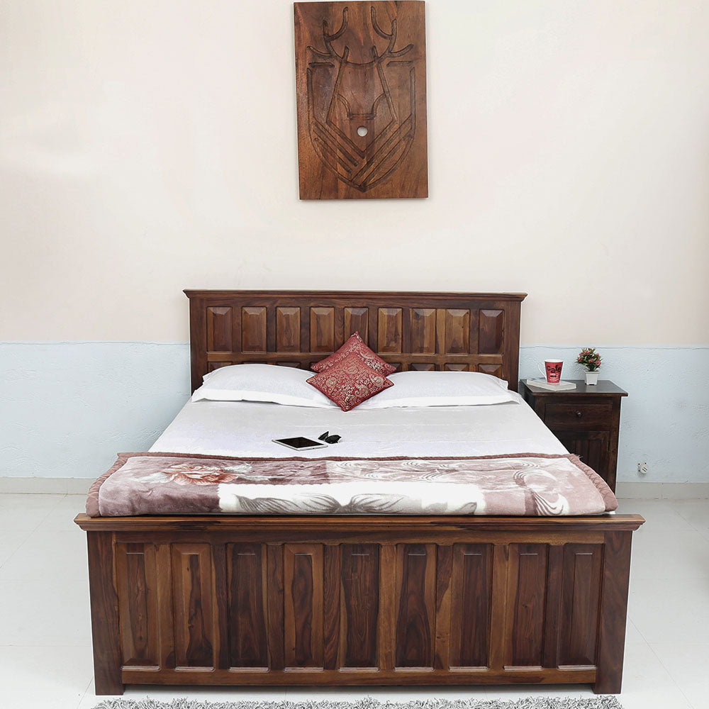 Bed Wooden —  Rivera